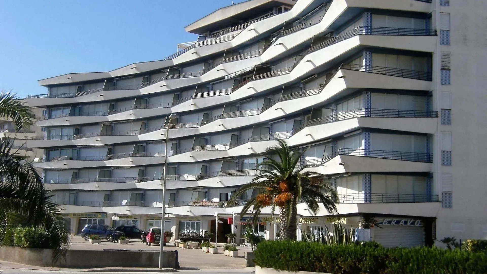 Catalonia 4-5 Vista Mar location